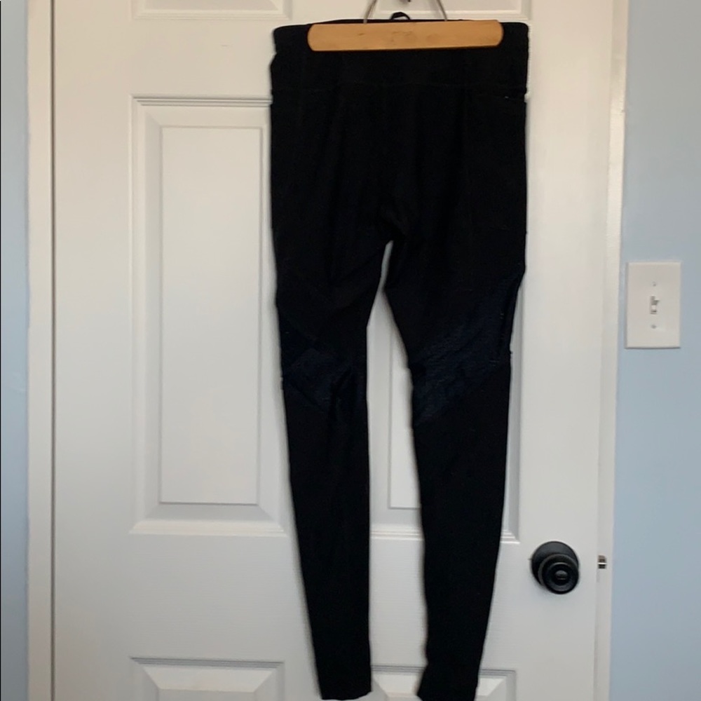 Black mesh insert leggings